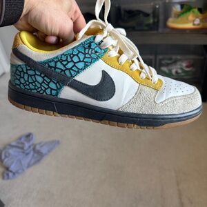 Nike Dunk Low 6.0 Glass Blue/ Varsity Maize - Size 9